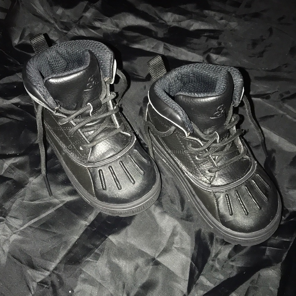 Nike Acg Boots Black Sz 8c toddler